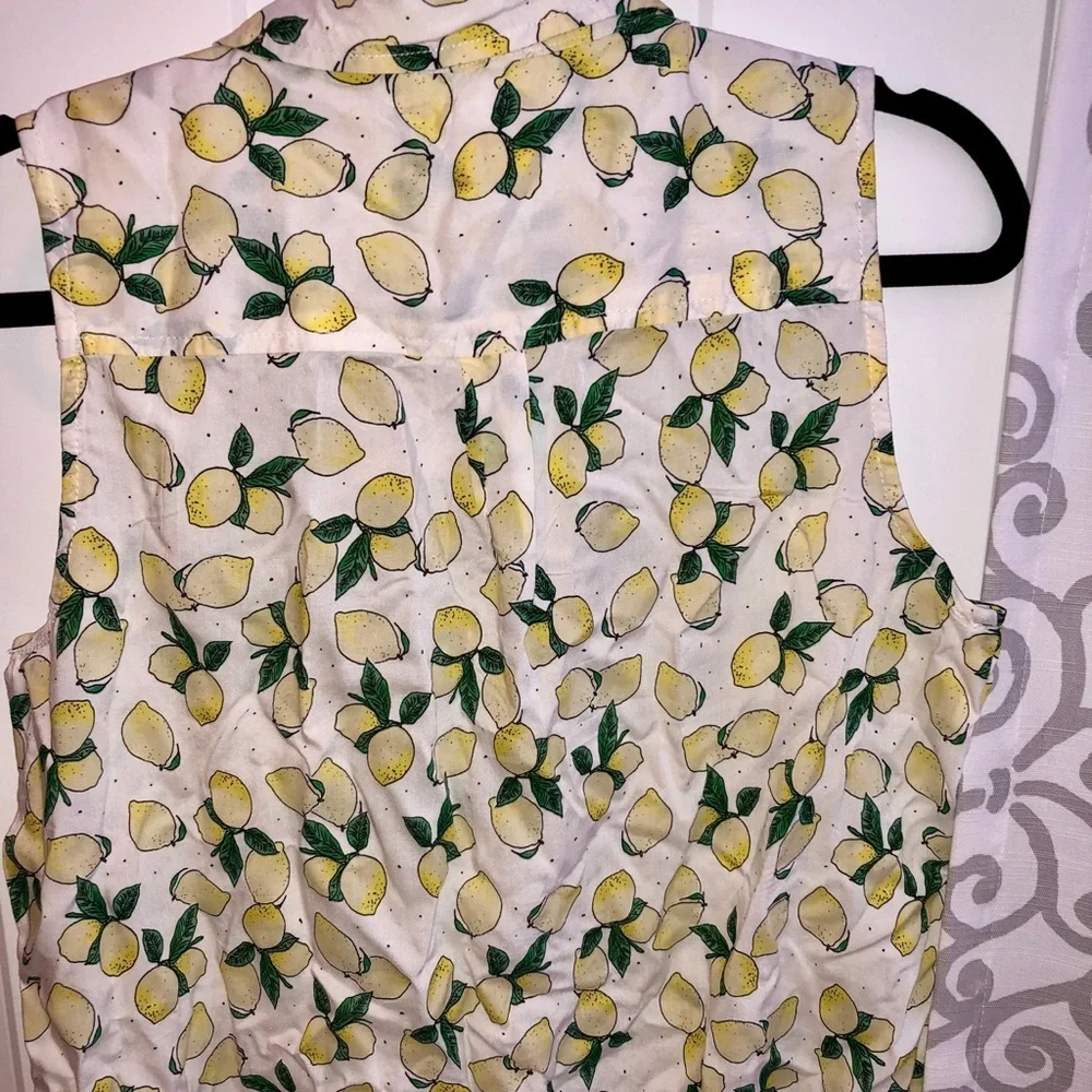 Beach Lunch Lounge Lemon Tank - Picture 4 of 4